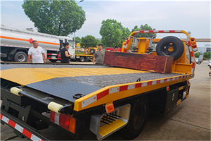 民权附近拖车电话号码服务